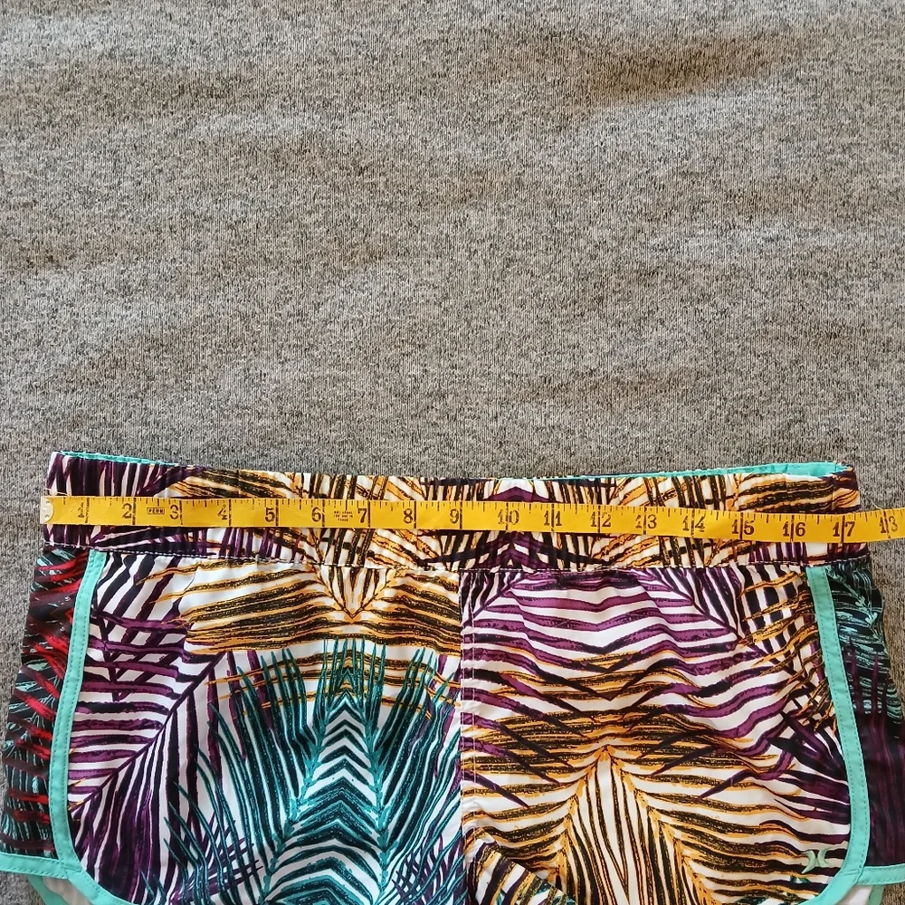 Girls Jr.'s Bundle Size XL 2 pair Summer Shorts Hurley Ocean Pacific